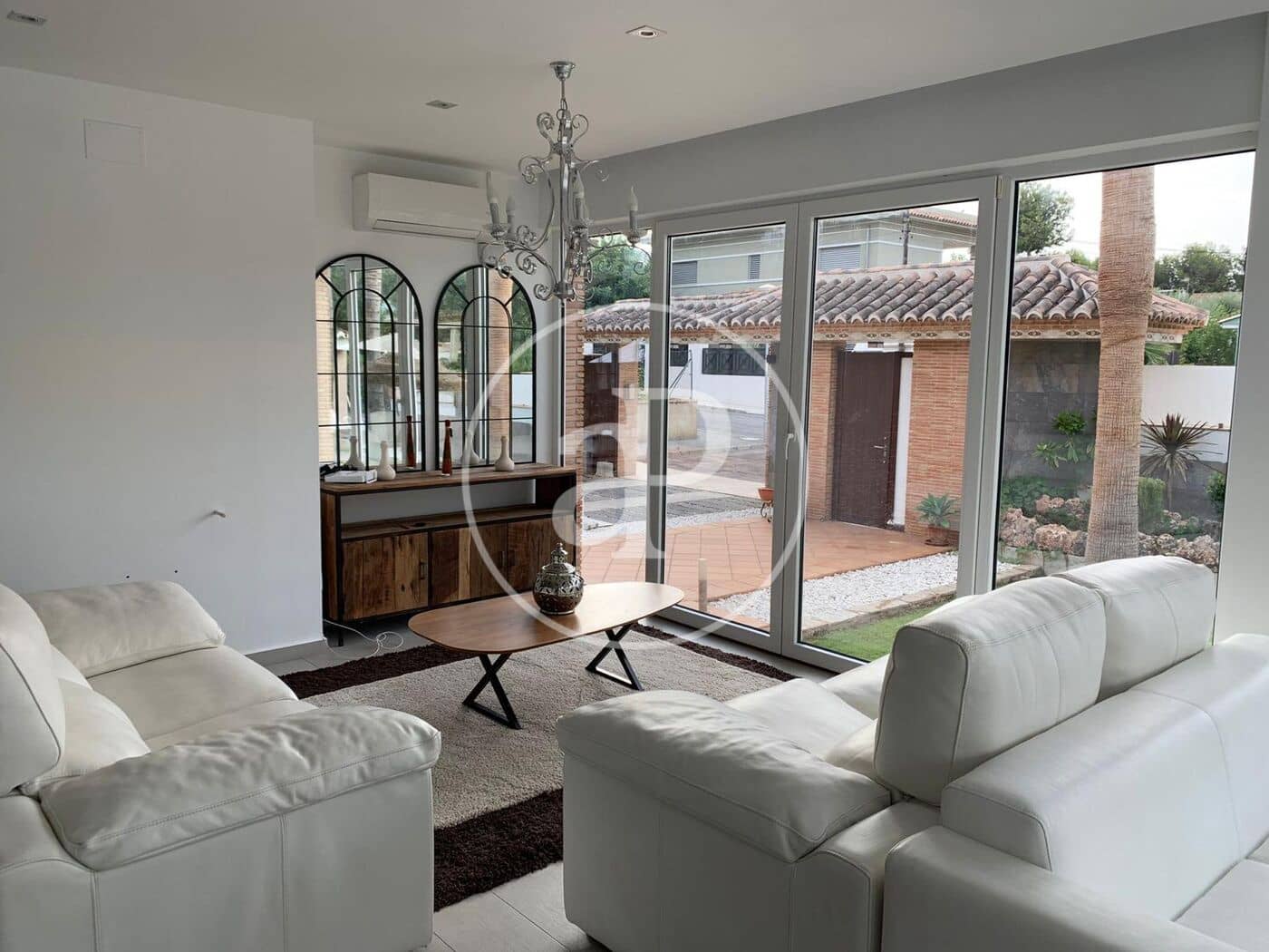 9 Zimmer Villa zu vermieten in Betera mit Pool - 5.500 € (Ref: 9000029)
