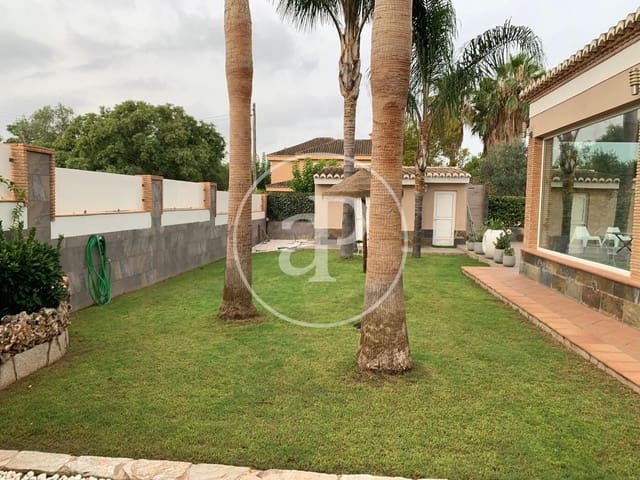 9 Zimmer Villa zu vermieten in Bétera mit Pool - 5.500 € (Ref: 9000029)
