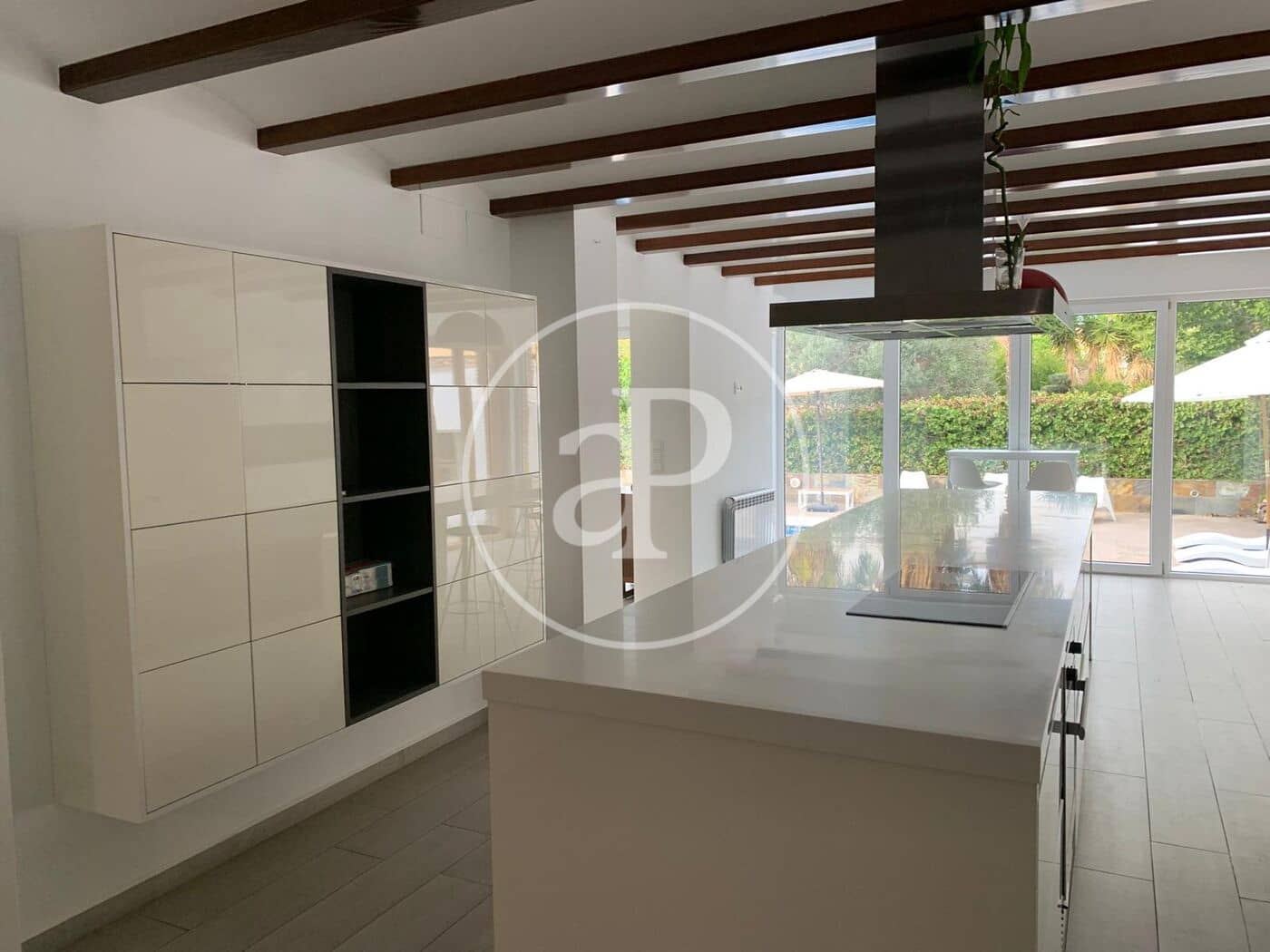 9 Zimmer Villa zu vermieten in Betera mit Pool - 5.500 € (Ref: 9000029)