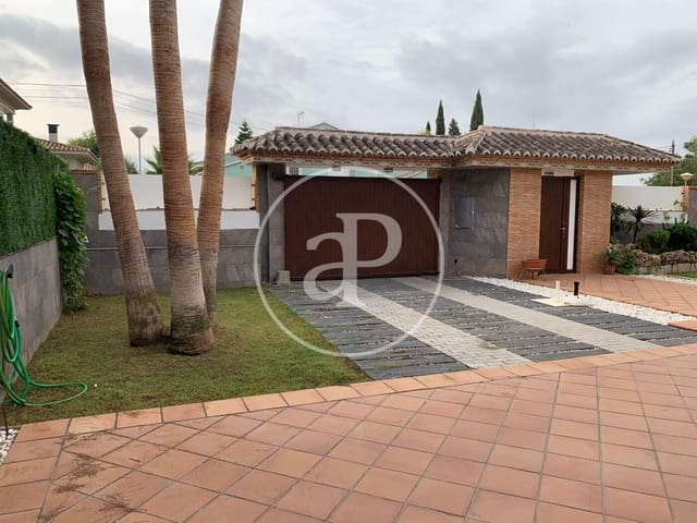 9 Zimmer Villa zu vermieten in Bétera mit Pool - 5.500 € (Ref: 9000029)