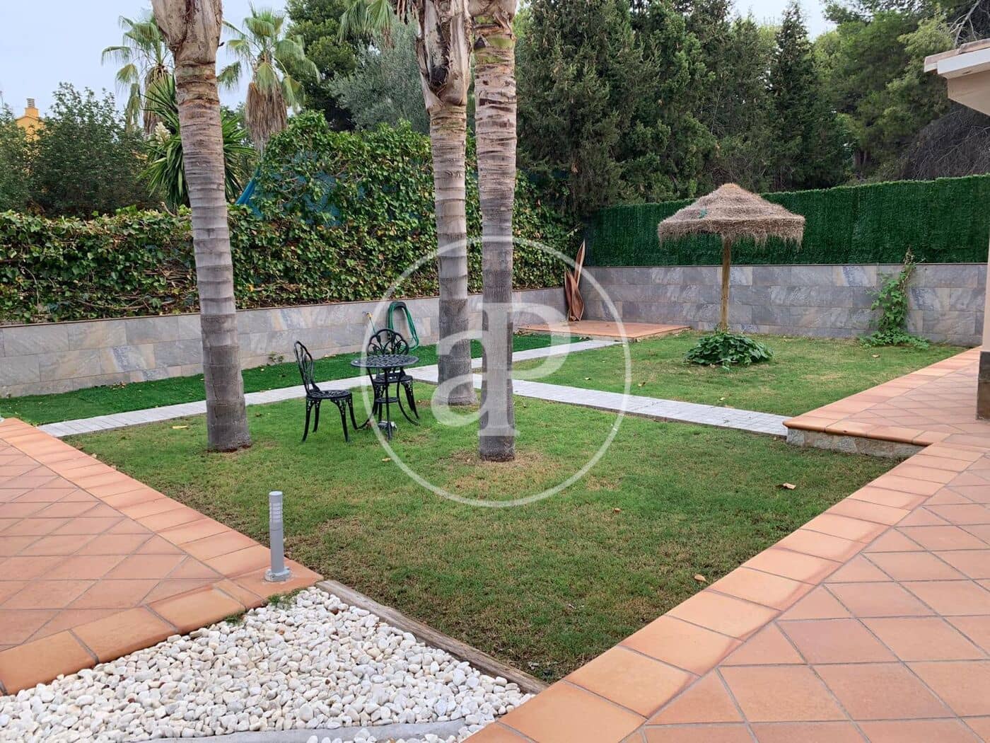 9 Zimmer Villa zu vermieten in Betera mit Pool - 5.500 € (Ref: 9000029)