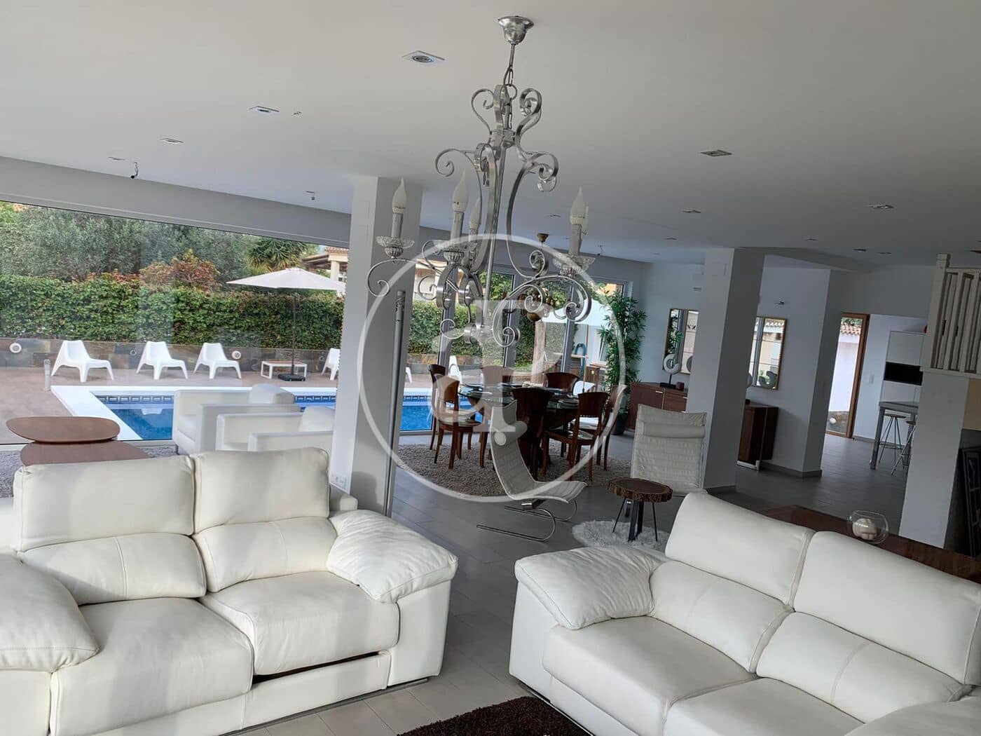 9 Zimmer Villa zu vermieten in Betera mit Pool - 5.500 € (Ref: 9000029)