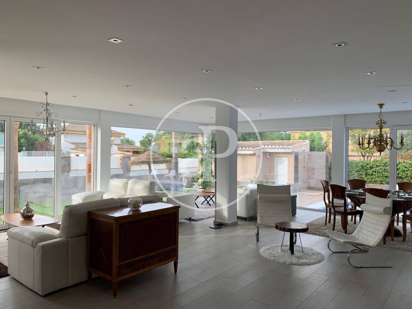 9 Zimmer Villa zu vermieten in Betera mit Pool - 5.500 € (Ref: 9000029)
