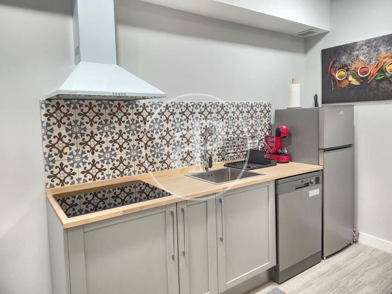 2 soveværelse Villa til salg i Valencia by - € 240.000 (Ref: 9000037)