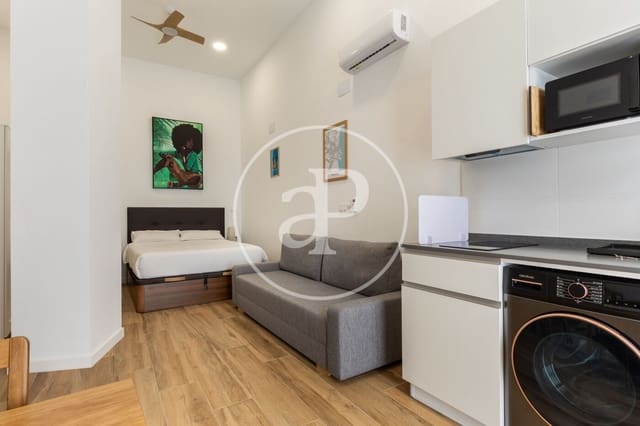 1 bedroom Villa for sale in Benicalap, Valencia city - € 195,000 (Ref: 9000038)