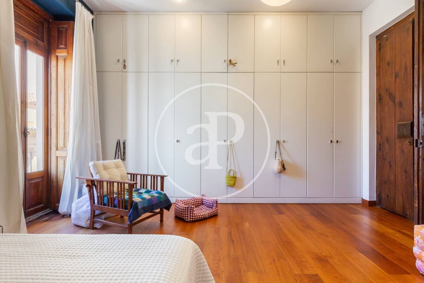 Lejlighed til salg i Valencia by - € 7.500.000 (Ref: 9000055)