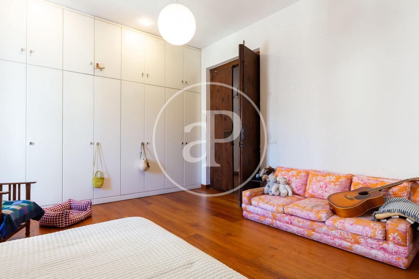 Lejlighed til salg i Valencia by - € 7.500.000 (Ref: 9000055)