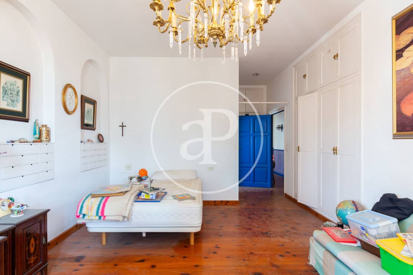 Lejlighed til salg i Valencia by - € 7.500.000 (Ref: 9000055)