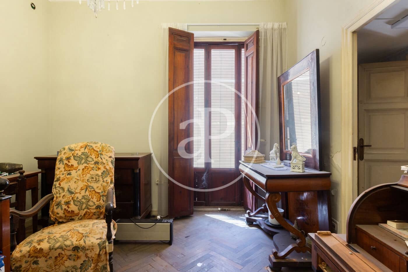 Lejlighed til salg i Valencia by - € 7.500.000 (Ref: 9000055)