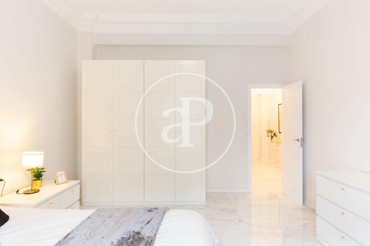 3 soverom Leilighet til leie i Valencia by - € 2 500 (Ref: 9000064)