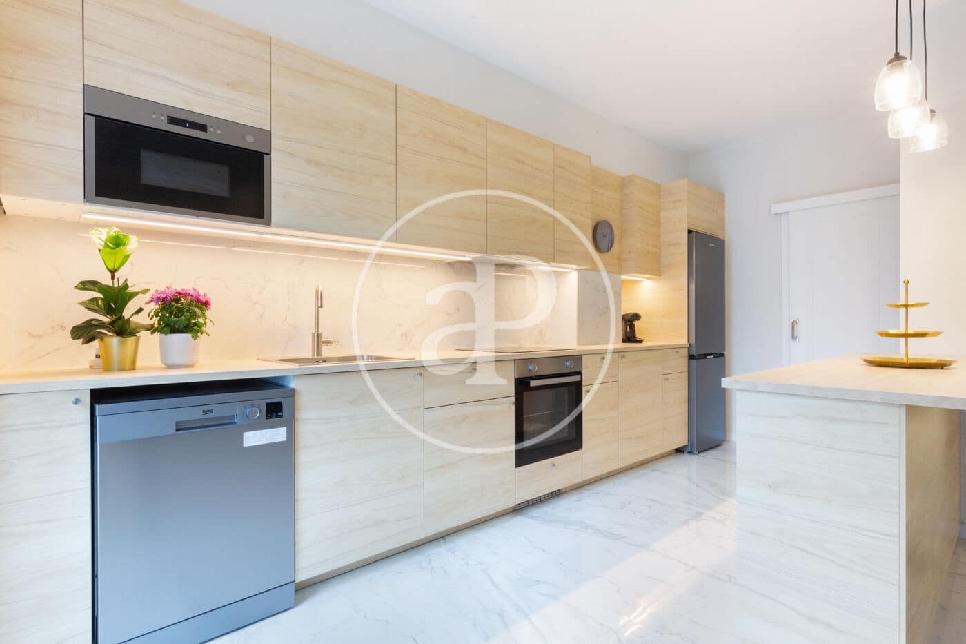 3 soverom Leilighet til leie i Valencia by - € 2 500 (Ref: 9000064)