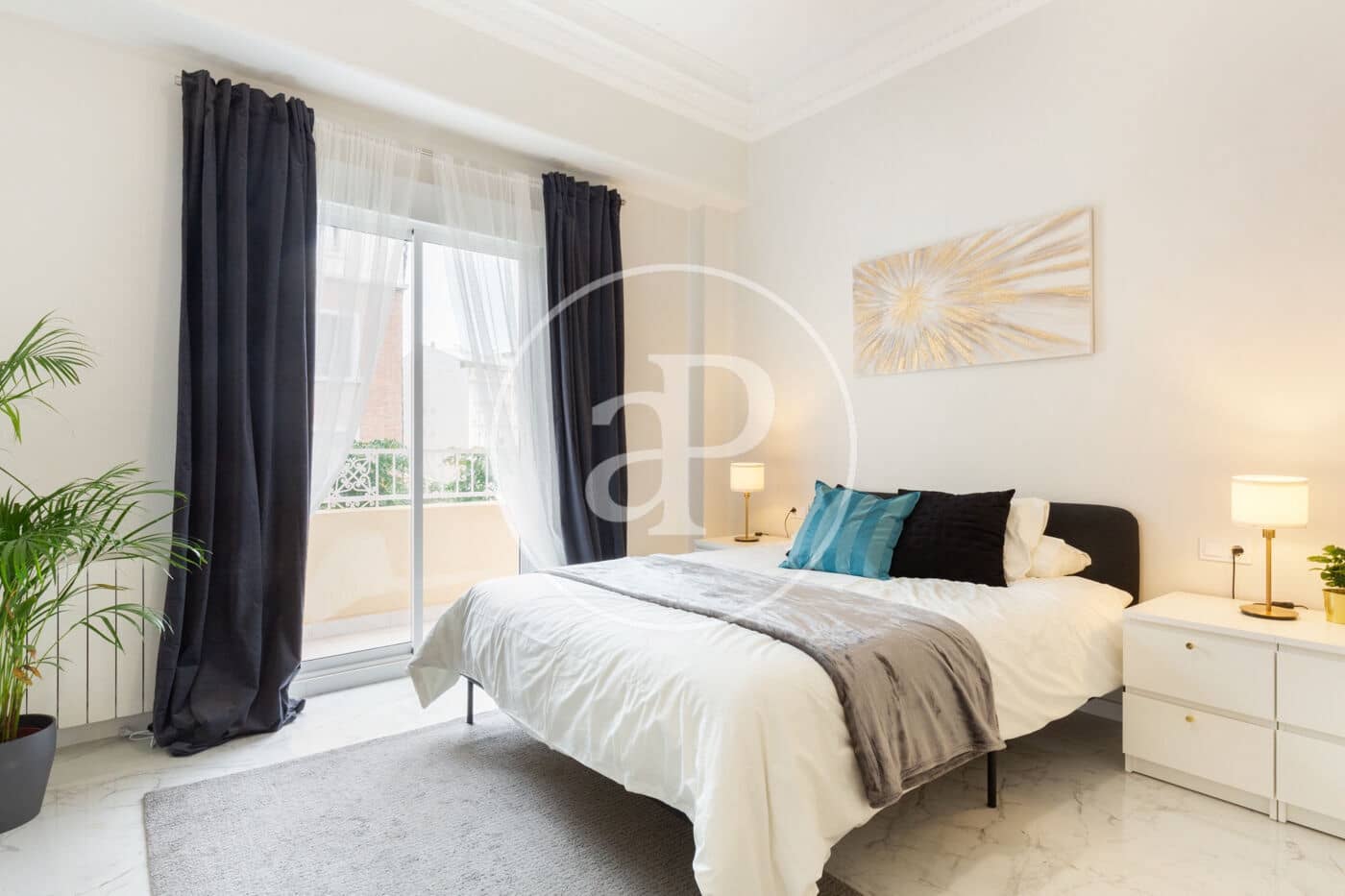 3 soverom Leilighet til leie i Valencia by - € 2 500 (Ref: 9000064)