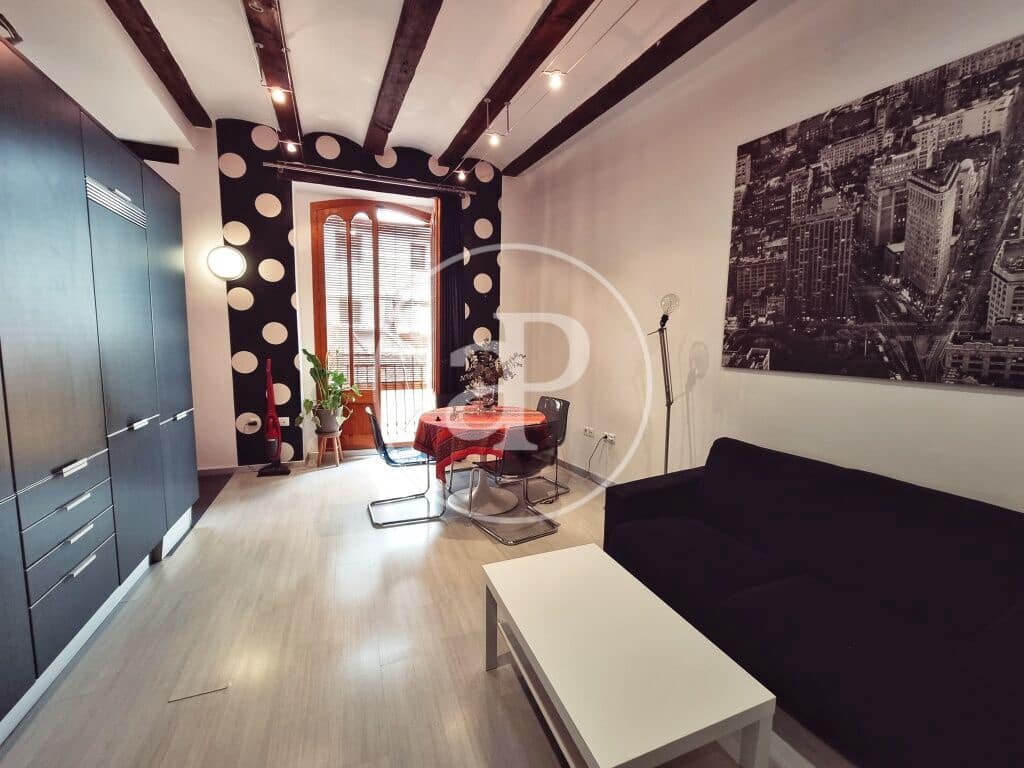 1 soverom Leilighet til leie i Valencia by - € 1 300 (Ref: 9000086)
