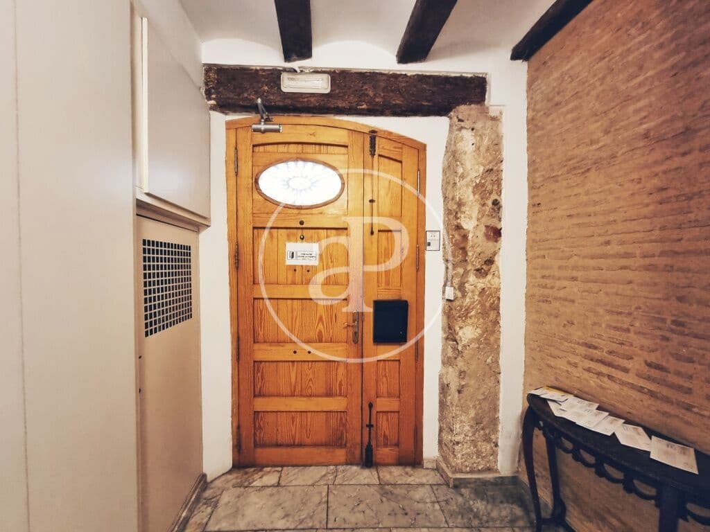 1 soverom Leilighet til leie i Valencia by - € 1 300 (Ref: 9000086)