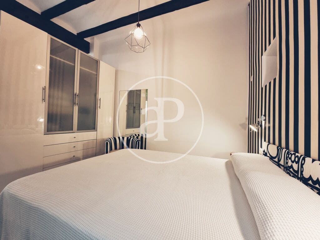 1 soverom Leilighet til leie i Valencia by - € 1 300 (Ref: 9000086)
