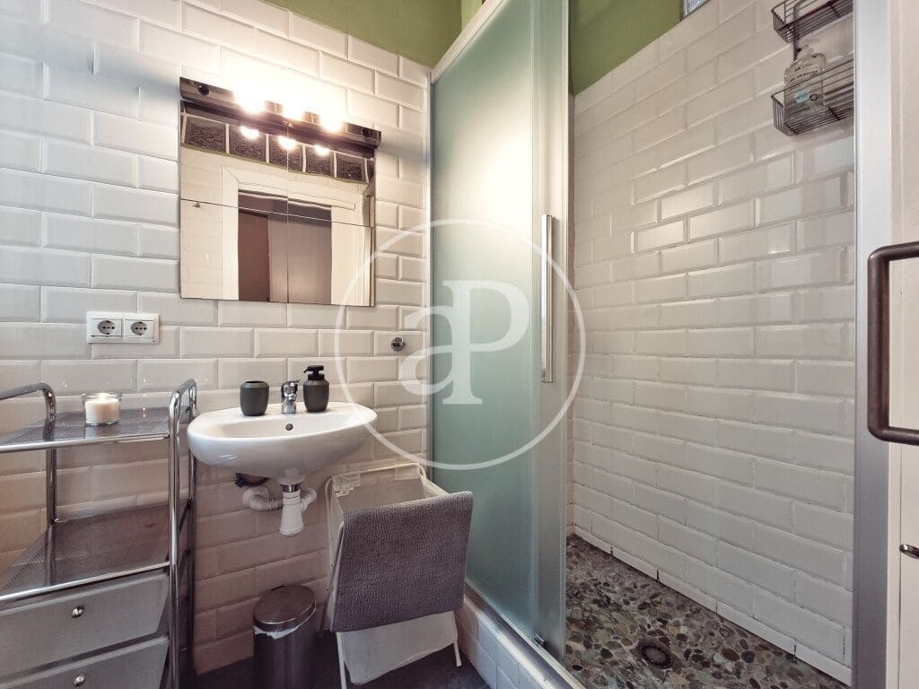 1 soverom Leilighet til leie i Valencia by - € 1 300 (Ref: 9000086)