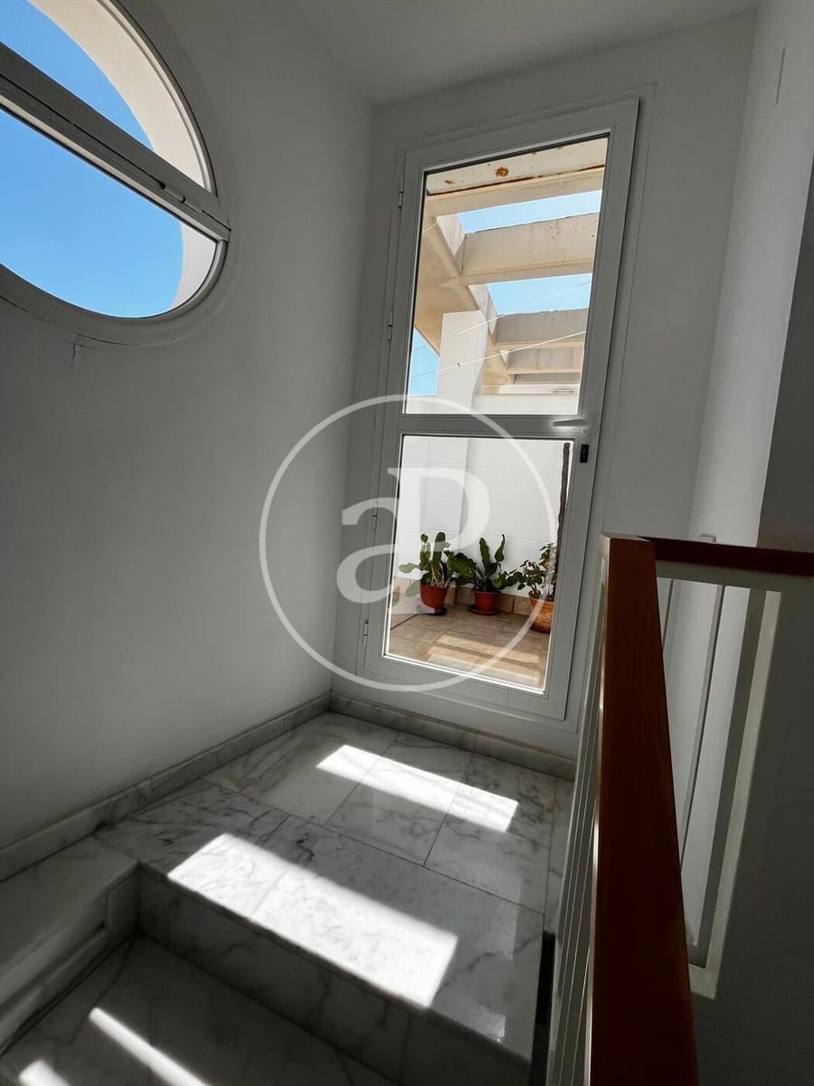 3 makuuhuone Kattohuoneisto vuokrattavana paikassa Almenara mukana uima-altaan - 1 500 € (Ref: 9000094)