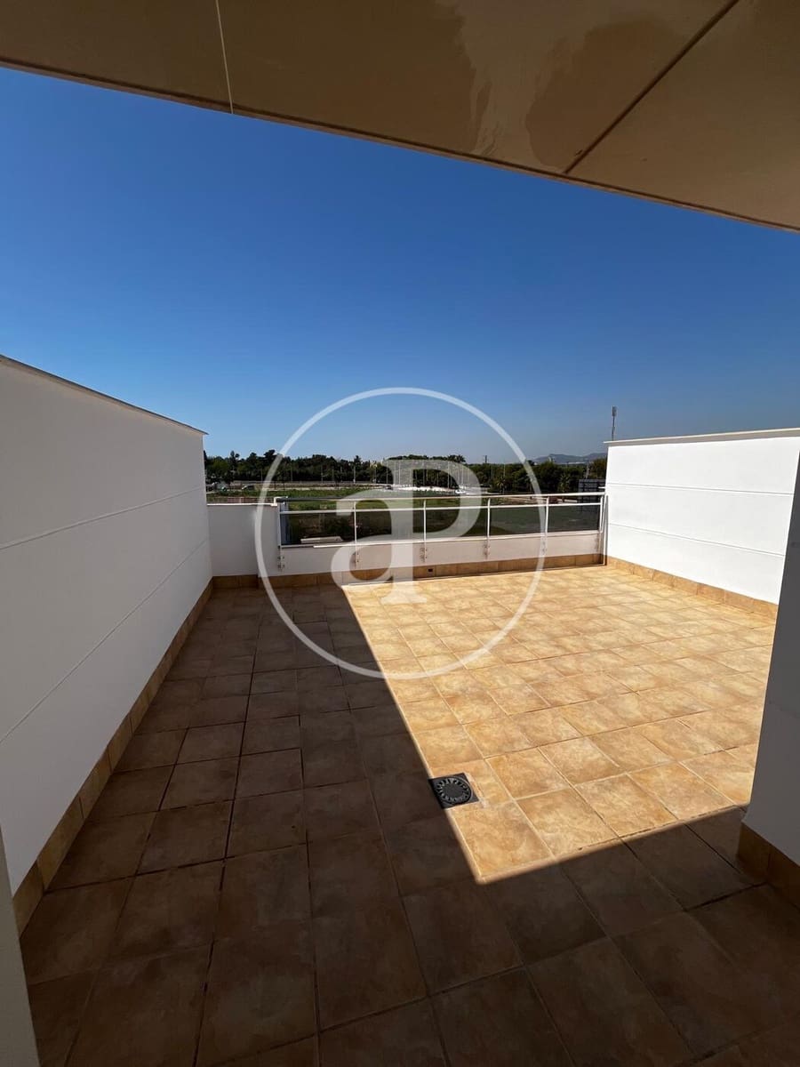 3 makuuhuone Kattohuoneisto vuokrattavana paikassa Almenara mukana uima-altaan - 1 500 € (Ref: 9000094)