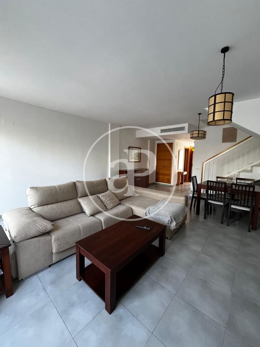 3 quarto Penthouse para arrendar em Almenara com piscina - 1 500 € (Ref: 9000094)