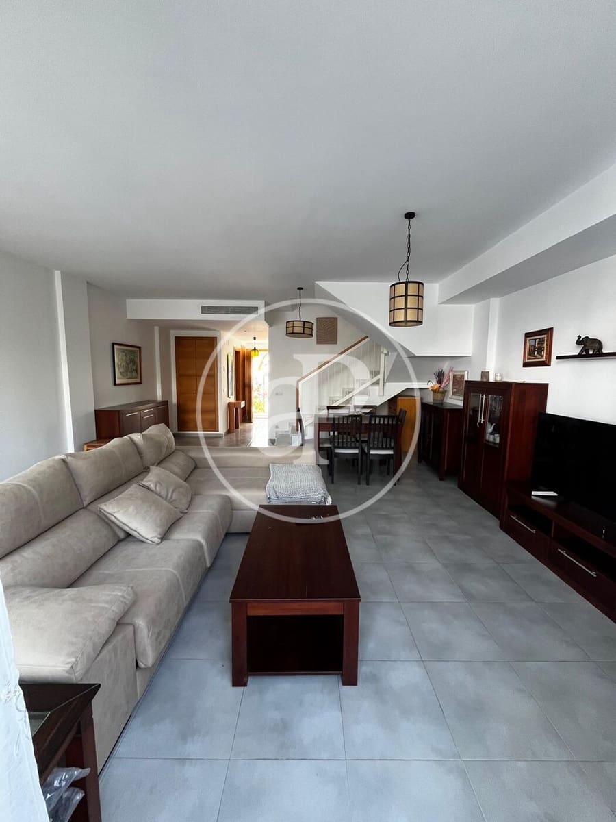 3 quarto Penthouse para arrendar em Almenara com piscina - 1 500 € (Ref: 9000094)