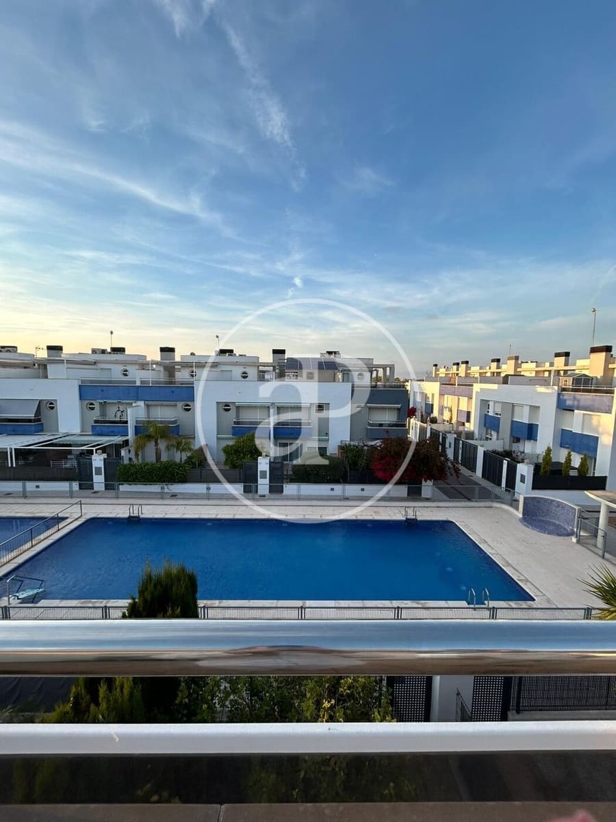 3 quarto Penthouse para arrendar em Almenara com piscina - 1 500 € (Ref: 9000094)