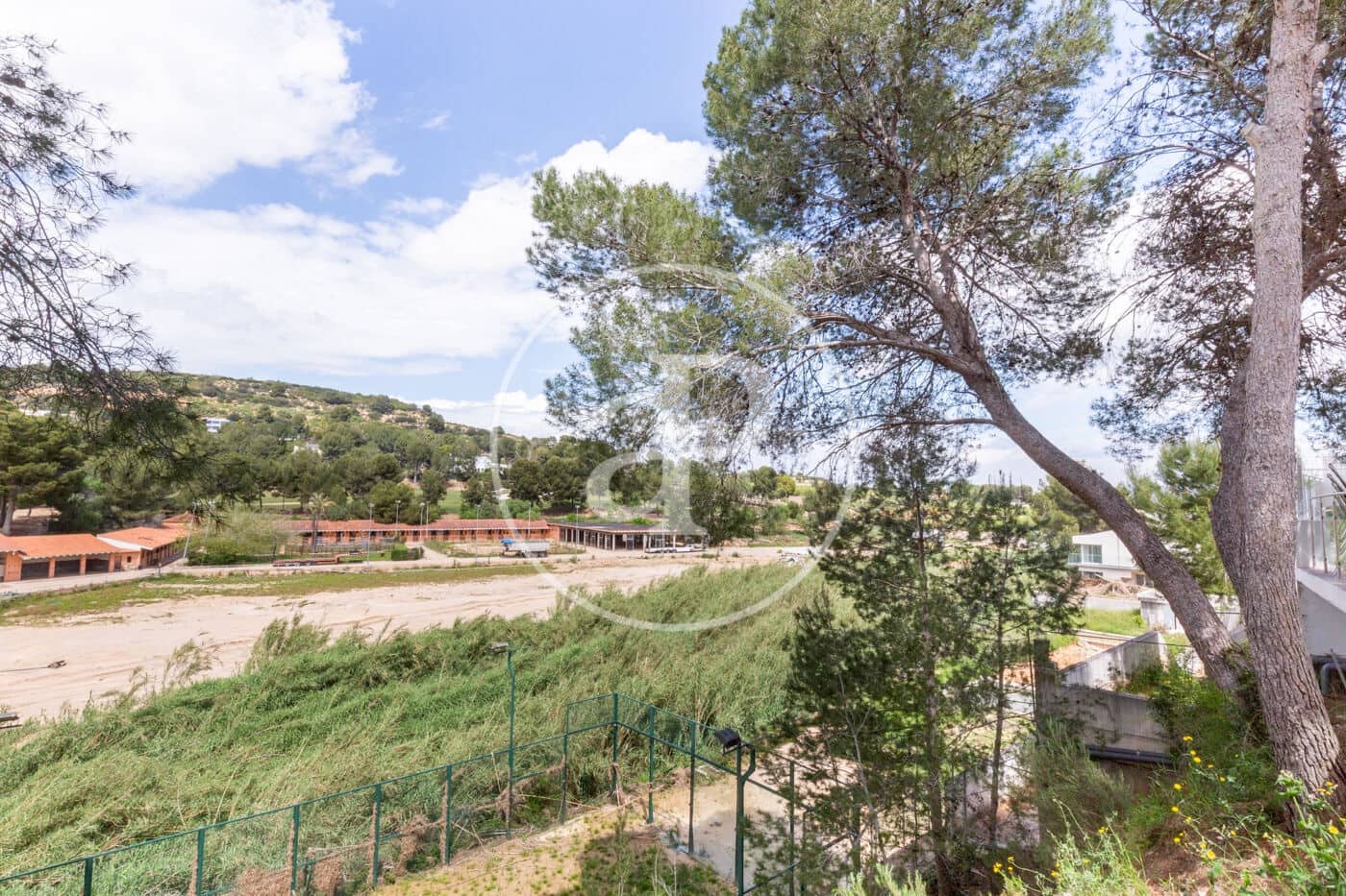5 bedroom Villa for sale in Chiva with pool - € 750,000 (Ref: 9000107)