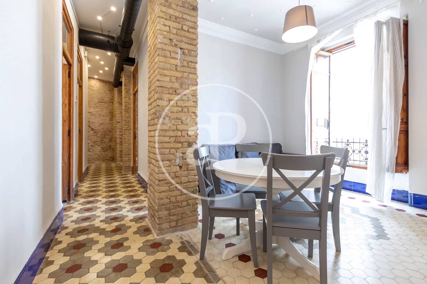 4 slaapkamer Appartement te huur in Valencia stad - € 2.000 (Ref: 9003077)