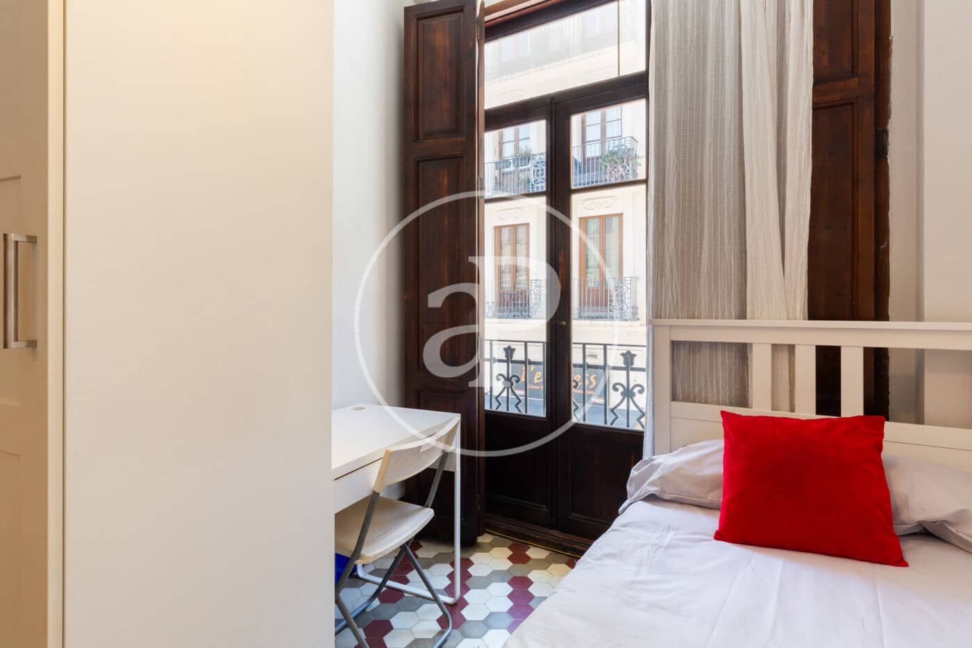 4 Zimmer Apartment zu vermieten in Valencia Stadt - 1.500 € (Ref: 9003078)