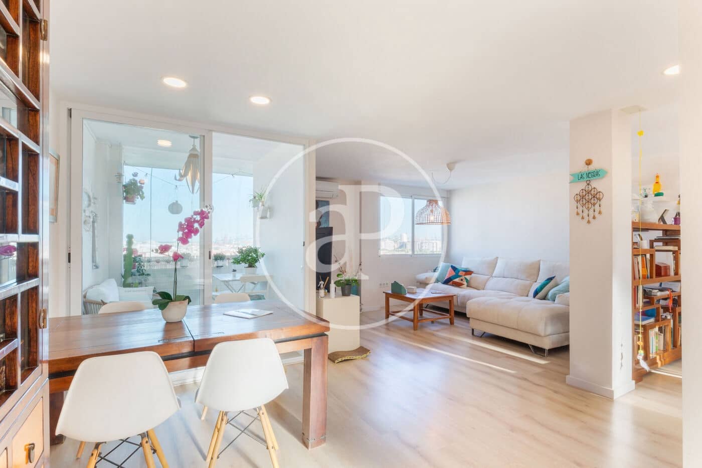 2 bedroom Apartment for sale in Valencia city - € 305,000 (Ref: 9003079)