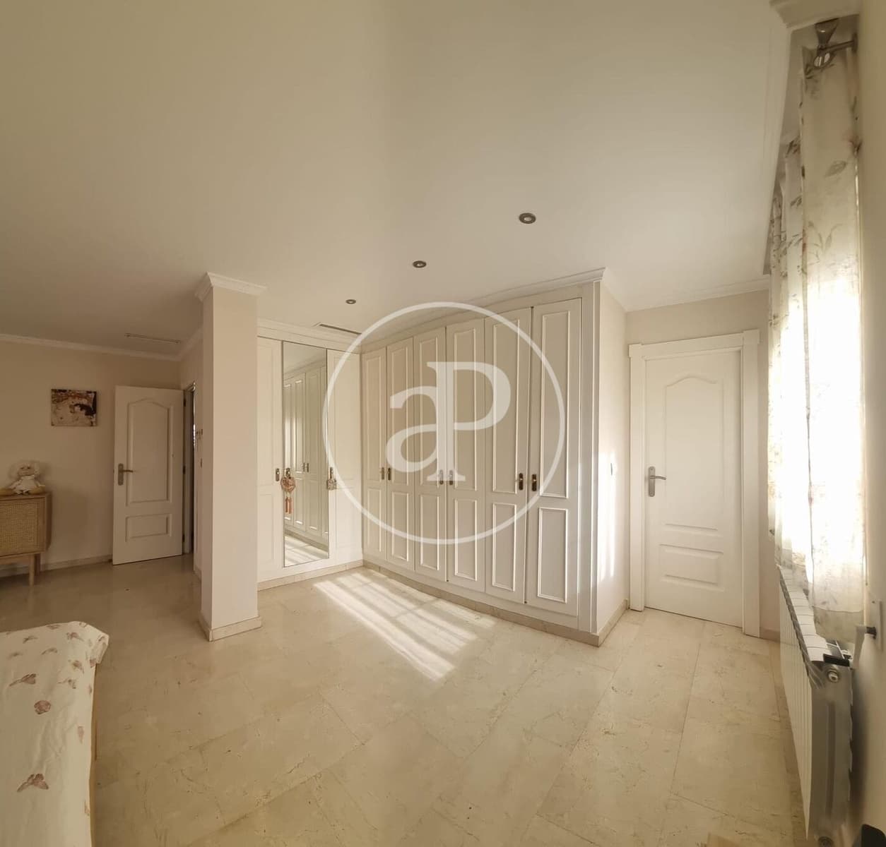 3 soveværelse Villa til salg i L'Eliana med swimmingpool - € 698.000 (Ref: 9003084)