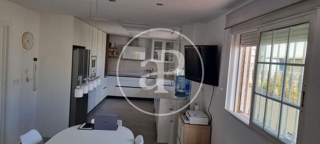 3 soverom Villa til salgs i L'Eliana med svømmebasseng - € 698 000 (Ref: 9003084)