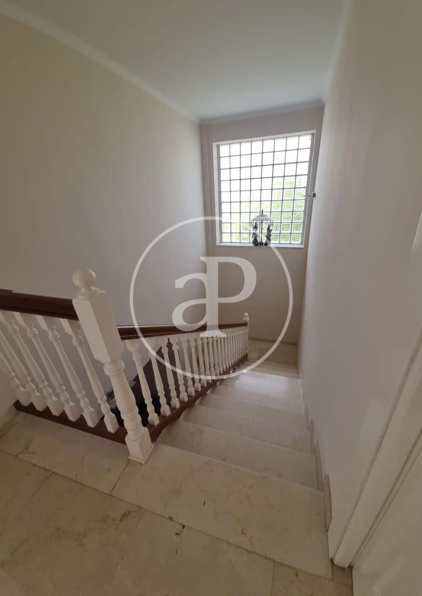 3 soveværelse Villa til salg i L'Eliana med swimmingpool - € 698.000 (Ref: 9003084)