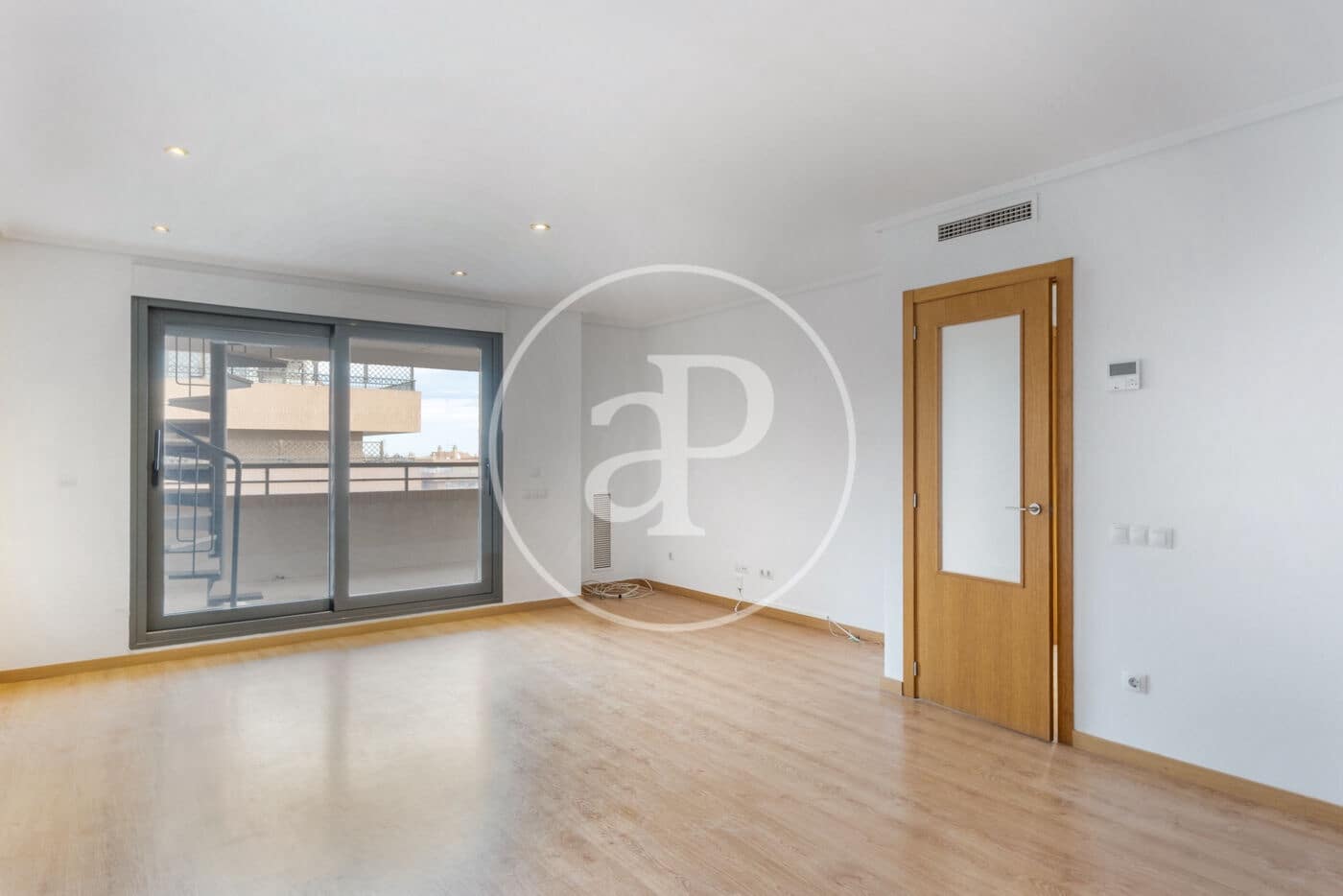 3 bedroom Penthouse for rent in Alboraya / Alboraia with pool - € 3,200 (Ref: 9004978)