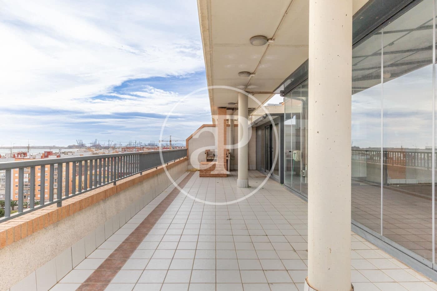 3 bedroom Penthouse for rent in Alboraya / Alboraia with pool - € 3,200 (Ref: 9004978)