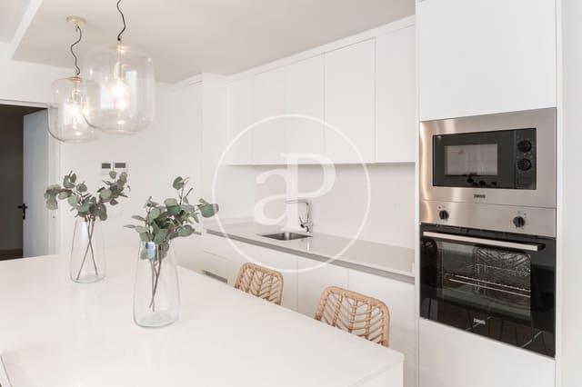 2 soveværelse Lejlighed til leje i El Montgó, Dénia med swimmingpool - € 1.400 (Ref: 9004984)