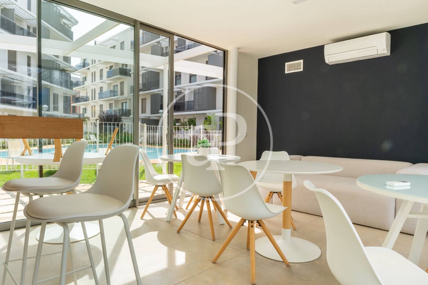 2 soveværelse Lejlighed til leje i Denia med swimmingpool - € 1.400 (Ref: 9004984)