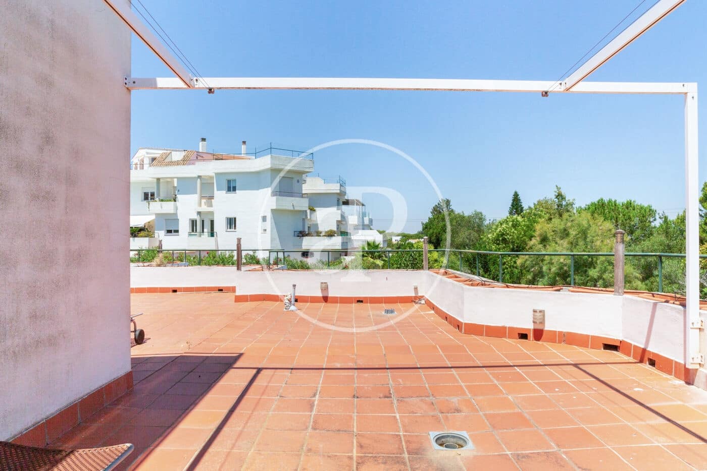 Penthouse de 4 chambres à louer à Betera avec piscine - 2 750 € (Ref: 9012892)