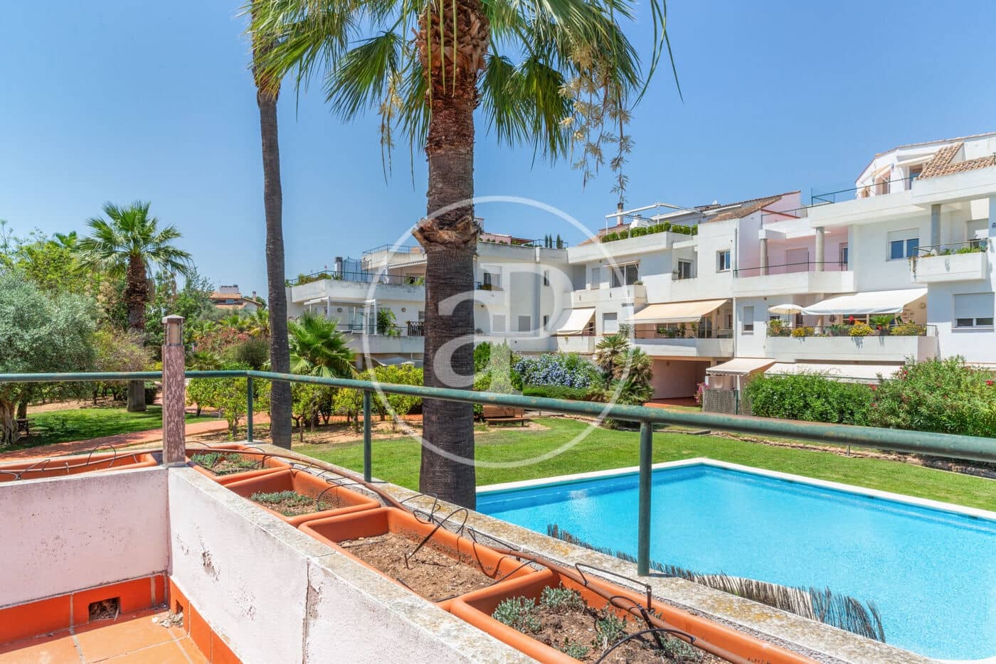 Penthouse de 4 chambres à louer à Betera avec piscine - 2 750 € (Ref: 9012892)