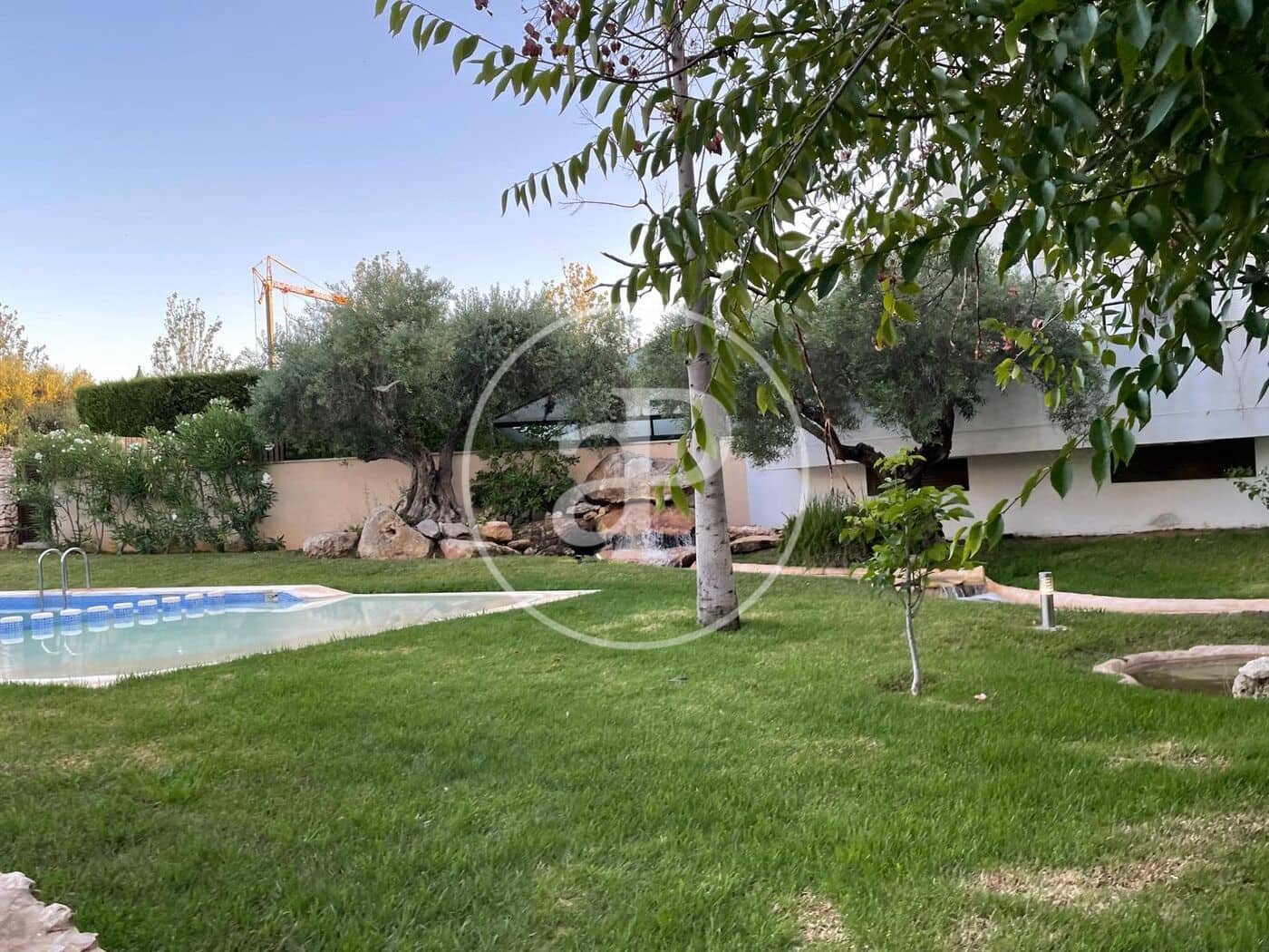 Penthouse de 4 chambres à louer à Betera avec piscine - 2 750 € (Ref: 9012892)