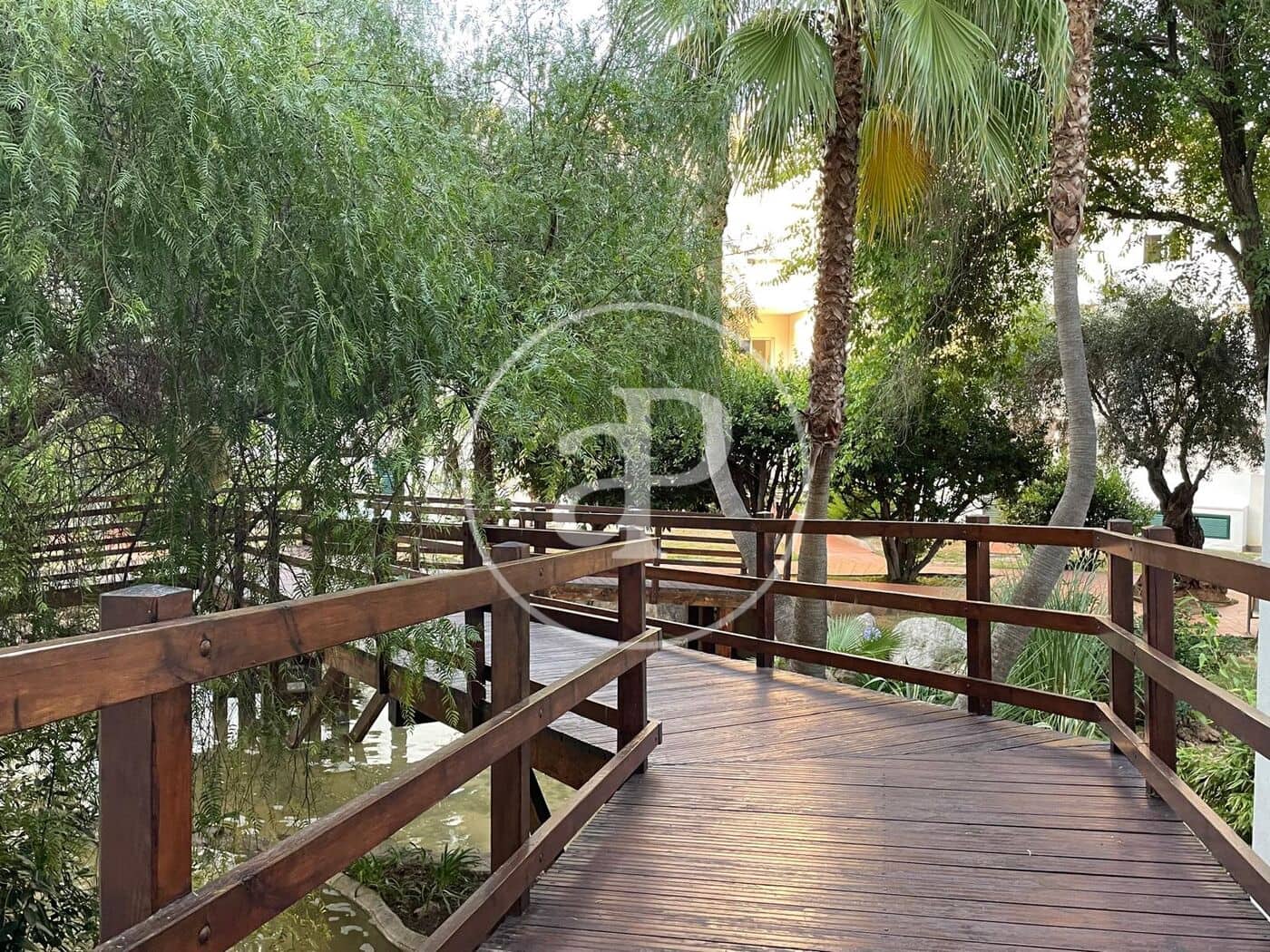 Penthouse de 4 chambres à louer à Betera avec piscine - 2 750 € (Ref: 9012892)