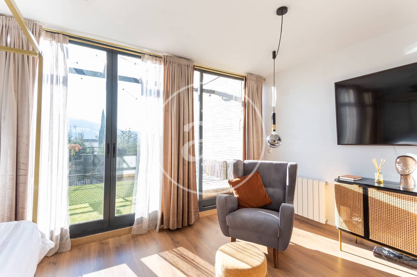 3 soveværelse Villa til salg i Chiva med swimmingpool - € 599.000 (Ref: 9012895)