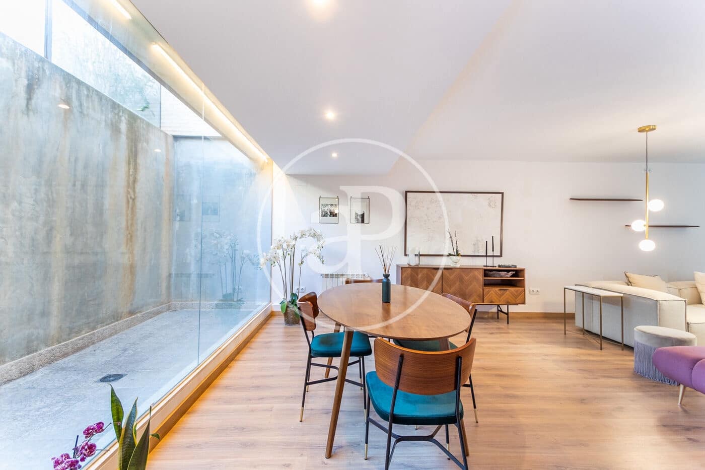 3 soveværelse Villa til salg i Chiva med swimmingpool - € 599.000 (Ref: 9012895)