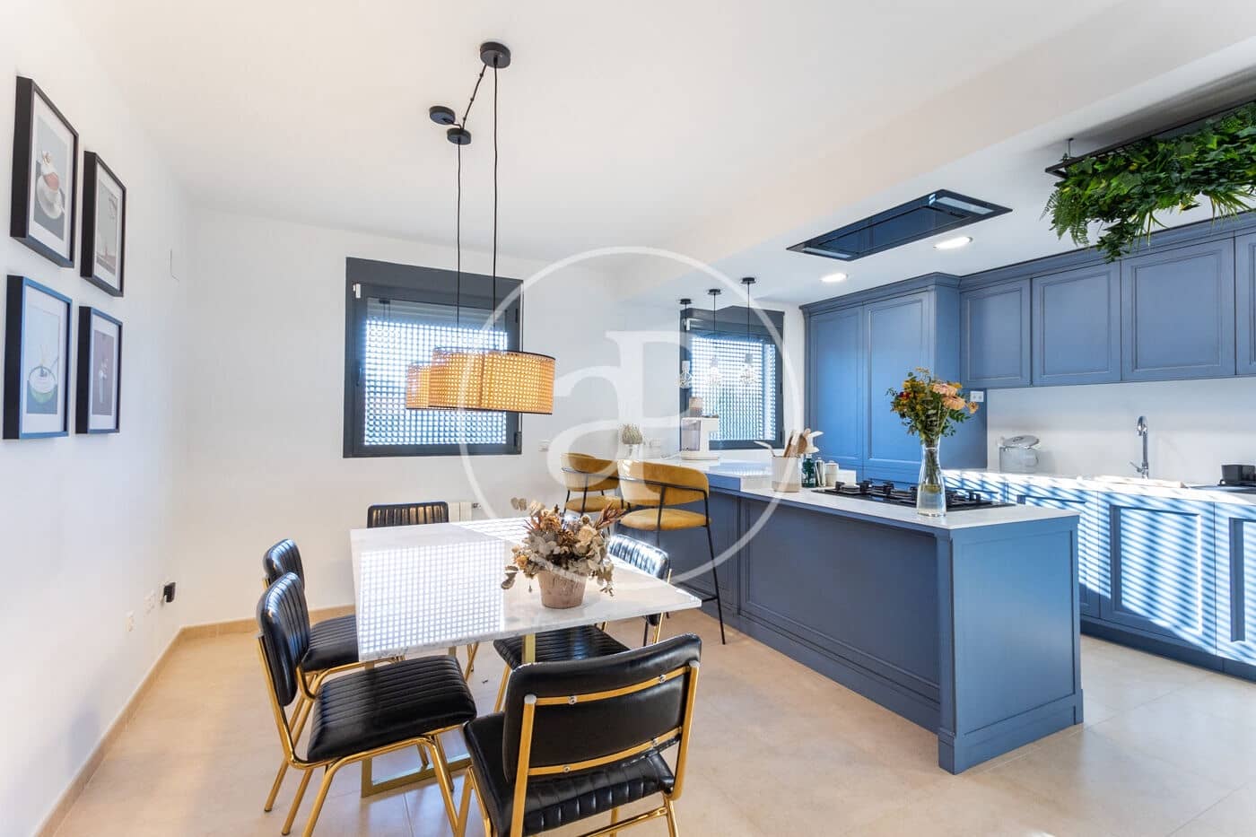 3 soveværelse Villa til salg i Chiva med swimmingpool - € 599.000 (Ref: 9012895)