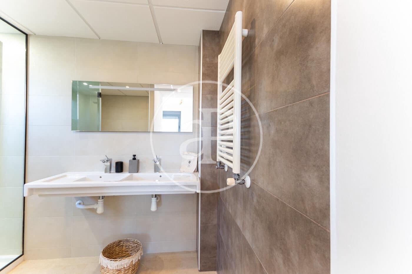 3 soveværelse Villa til salg i Chiva med swimmingpool - € 599.000 (Ref: 9012895)