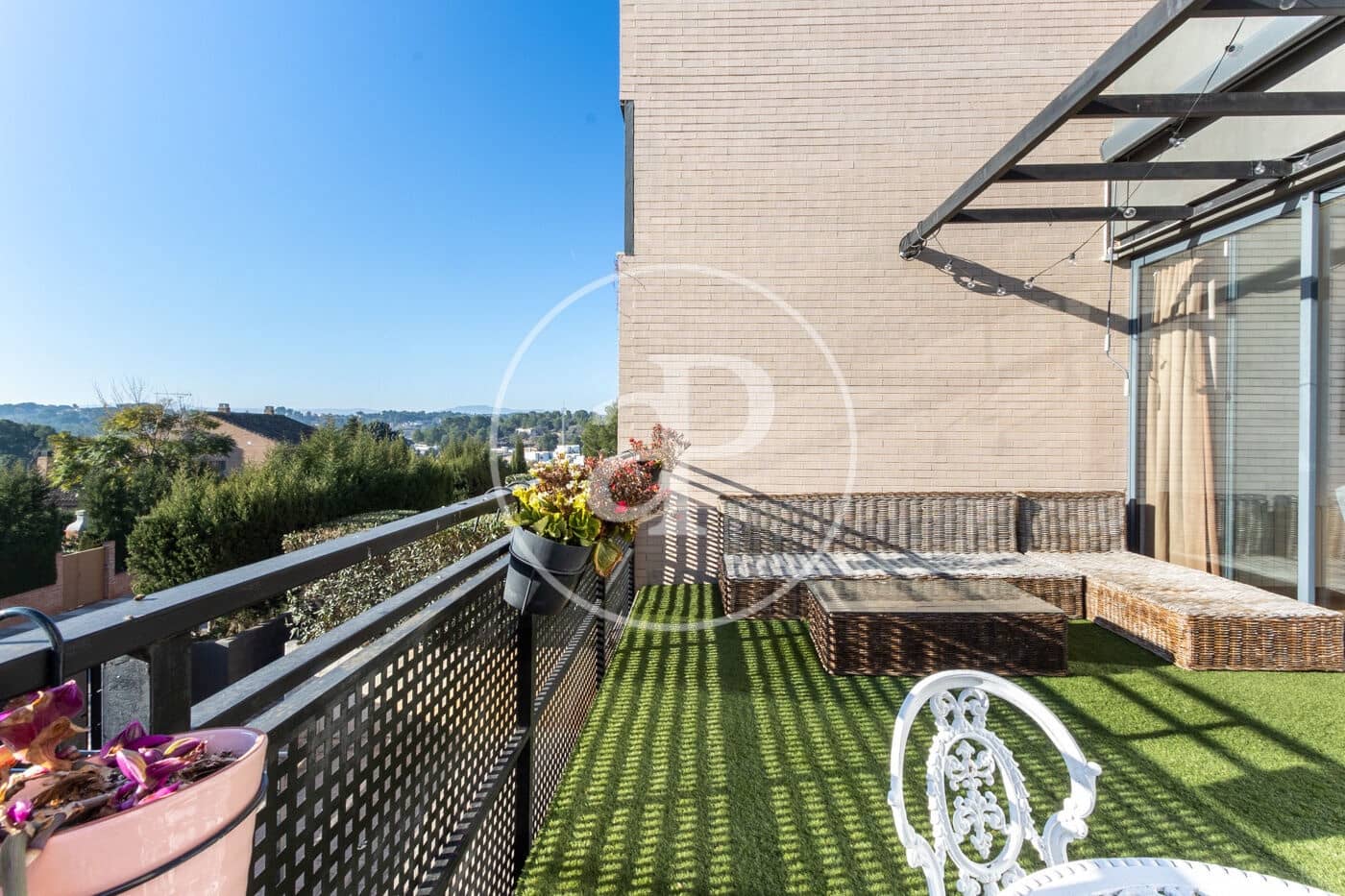 3 soveværelse Villa til salg i Chiva med swimmingpool - € 599.000 (Ref: 9012895)