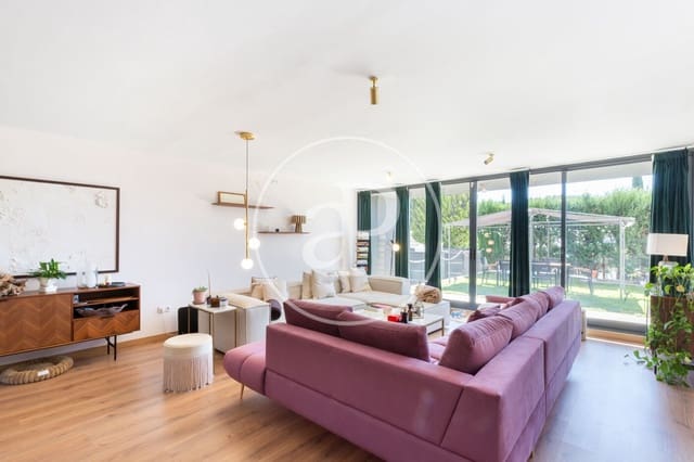 3 quarto Moradia para venda em Chiva com piscina - 475 000 € (Ref: 9012895)