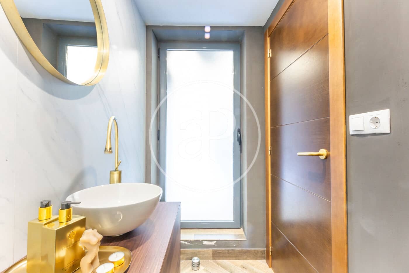 3 sypialnia Willa na sprzedaż w Chiva z basenem - 475 000 € (Ref: 9012895)