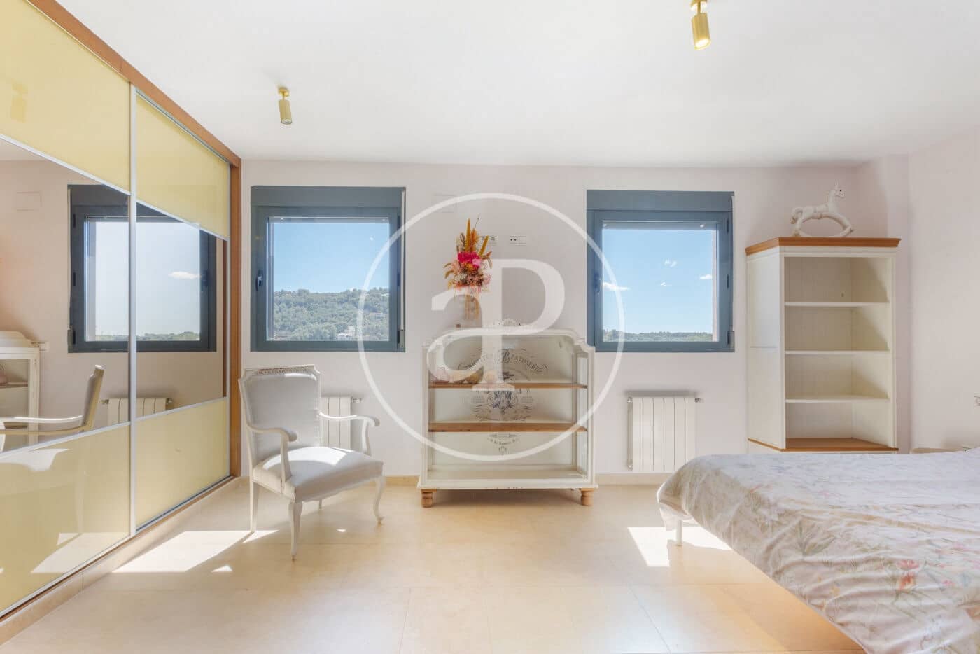 3 sypialnia Willa na sprzedaż w Chiva z basenem - 475 000 € (Ref: 9012895)