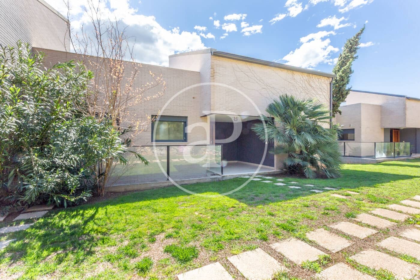 3 sypialnia Willa na sprzedaż w Chiva z basenem - 475 000 € (Ref: 9012895)