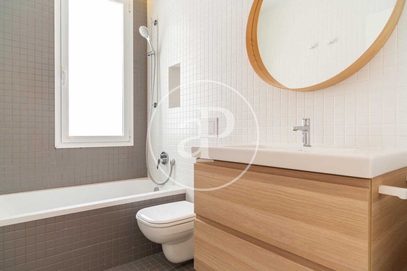 3 soveværelse Lejlighed til leje i Valencia by - € 1.600 (Ref: 9014229)